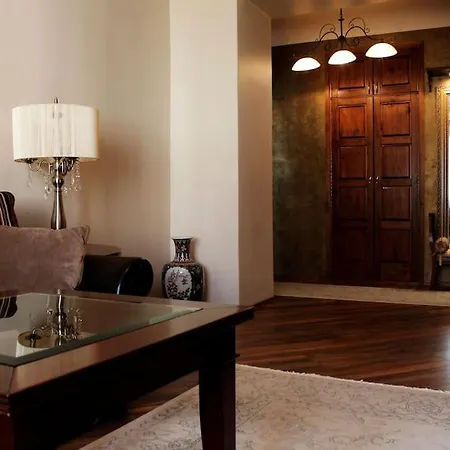Elegant In The Heart Of Old Town